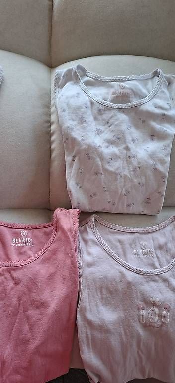 Biancheria intima: 5 canottiere intimo Unterhemd 122/128 – Usato da Davesco-Soragno venduto da che_6rwb 2