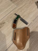 Rasoir de barbier pliant vintage avec étui en cuir!