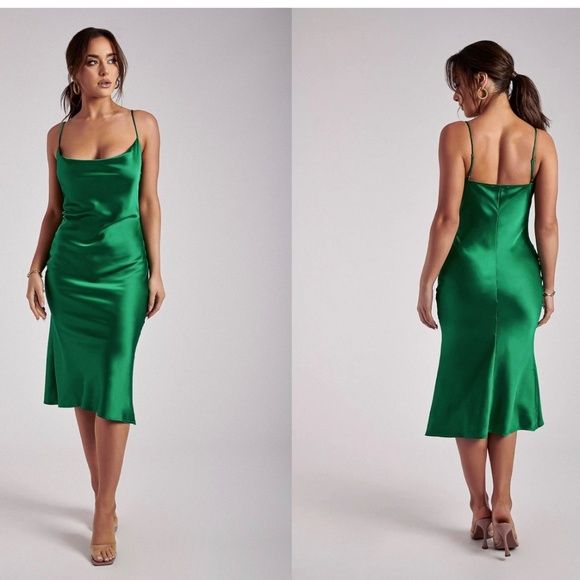 Robes: Edles, smaragdgrünes Satinkleid, Gr.XXS. MESHKI – Neuf avec emballage d'origine à Zürich par Idoly_Studio. 2