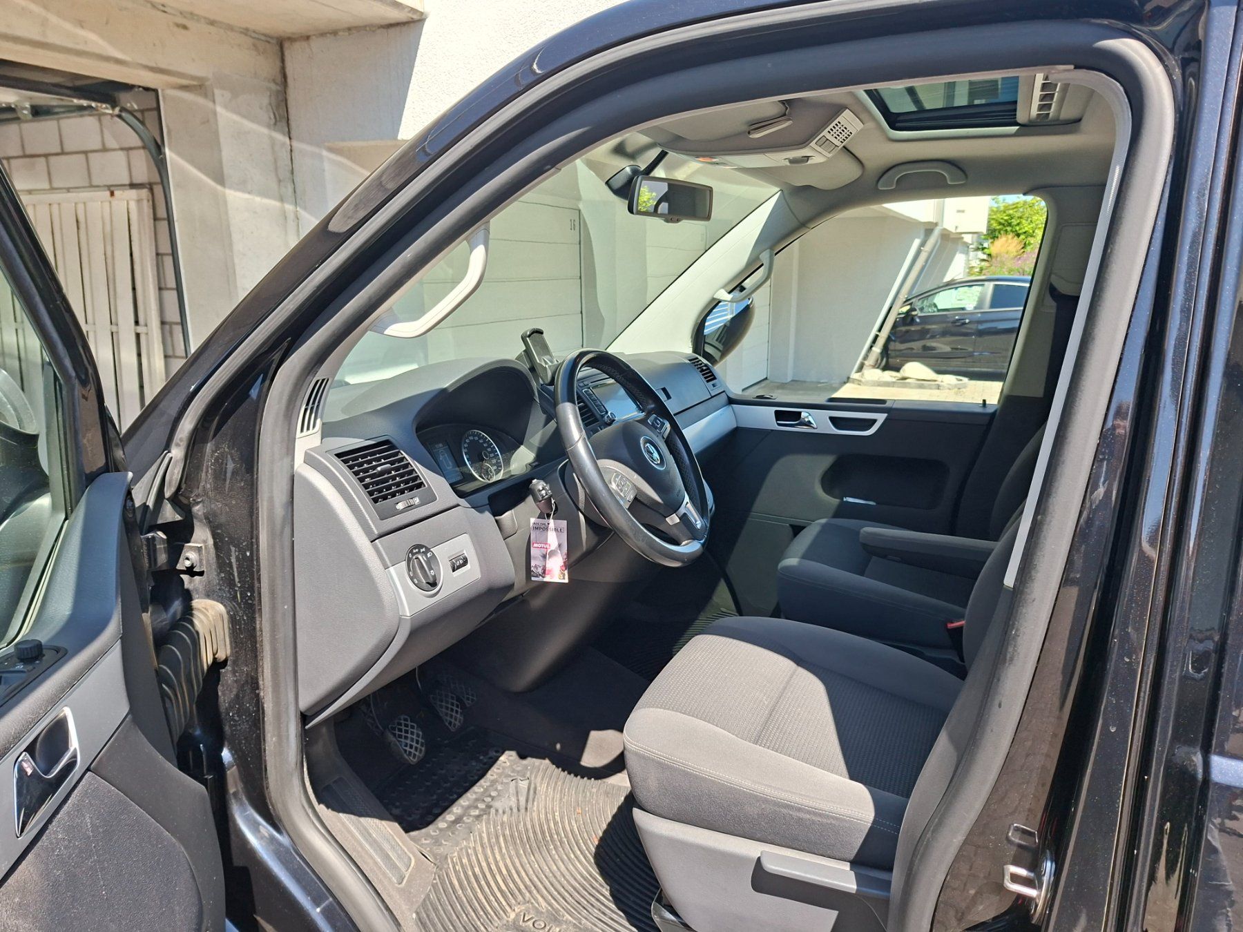 VW Autos: Top gepflegter VW T5 Multivan 4Motion – Gebraucht aus Niederuzwil von ducendi 2