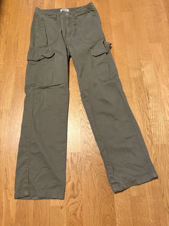 ONLY Cargohose / Hose Gr. 32 / M - khaki, neuwertig