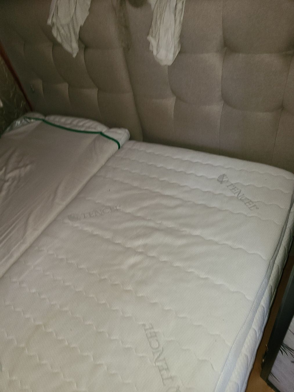 Letti: Boxspringbett 160/200cm – Usato da Zihlschlacht venduto da Sun25 1