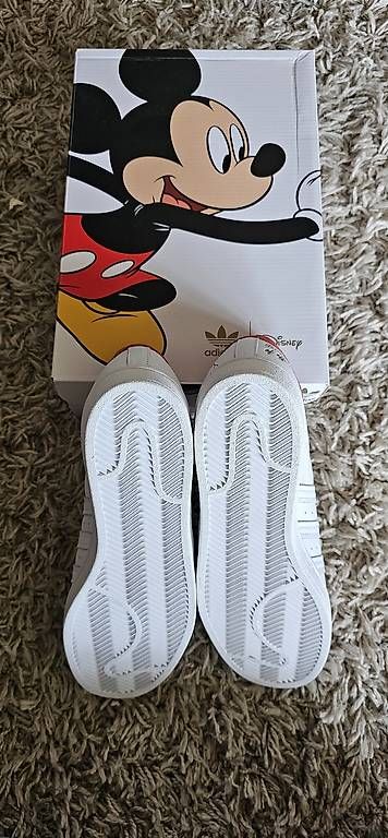Herrenschuhe: Adidas Superstars Micky Mouse Edition – Neu (gemäss Beschreibung) aus Recherswil von sve_ctc9 2