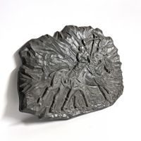 Lucien Peytong (1950) – Schiefer-Basrelief, Polospieler