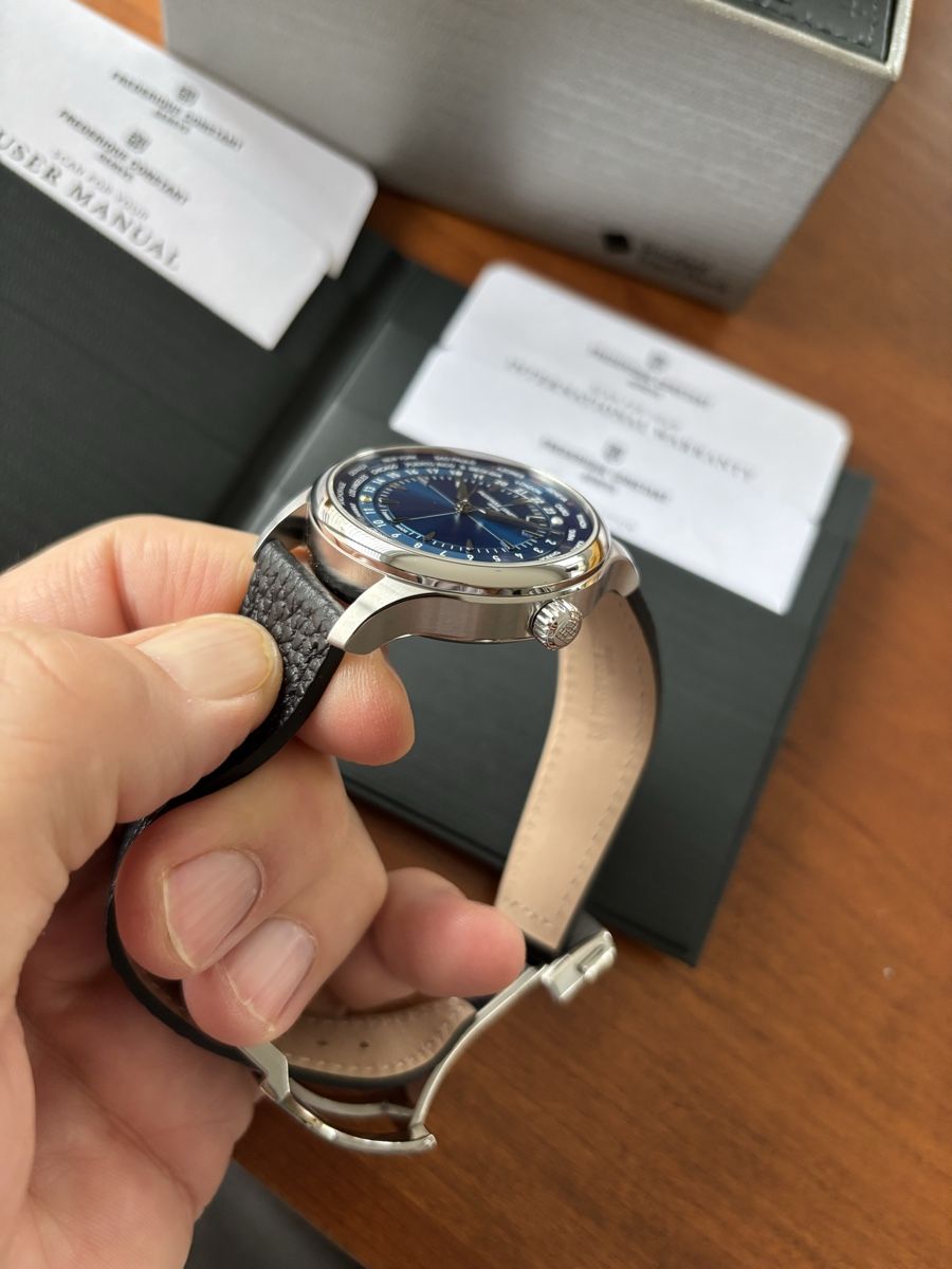 Frederique Constant Uhren: Frederique Constant Worldtimer Ltd edition "Watch Angels" – Neu (gemäss Beschreibung) aus Grand-Lancy von vd70000 2