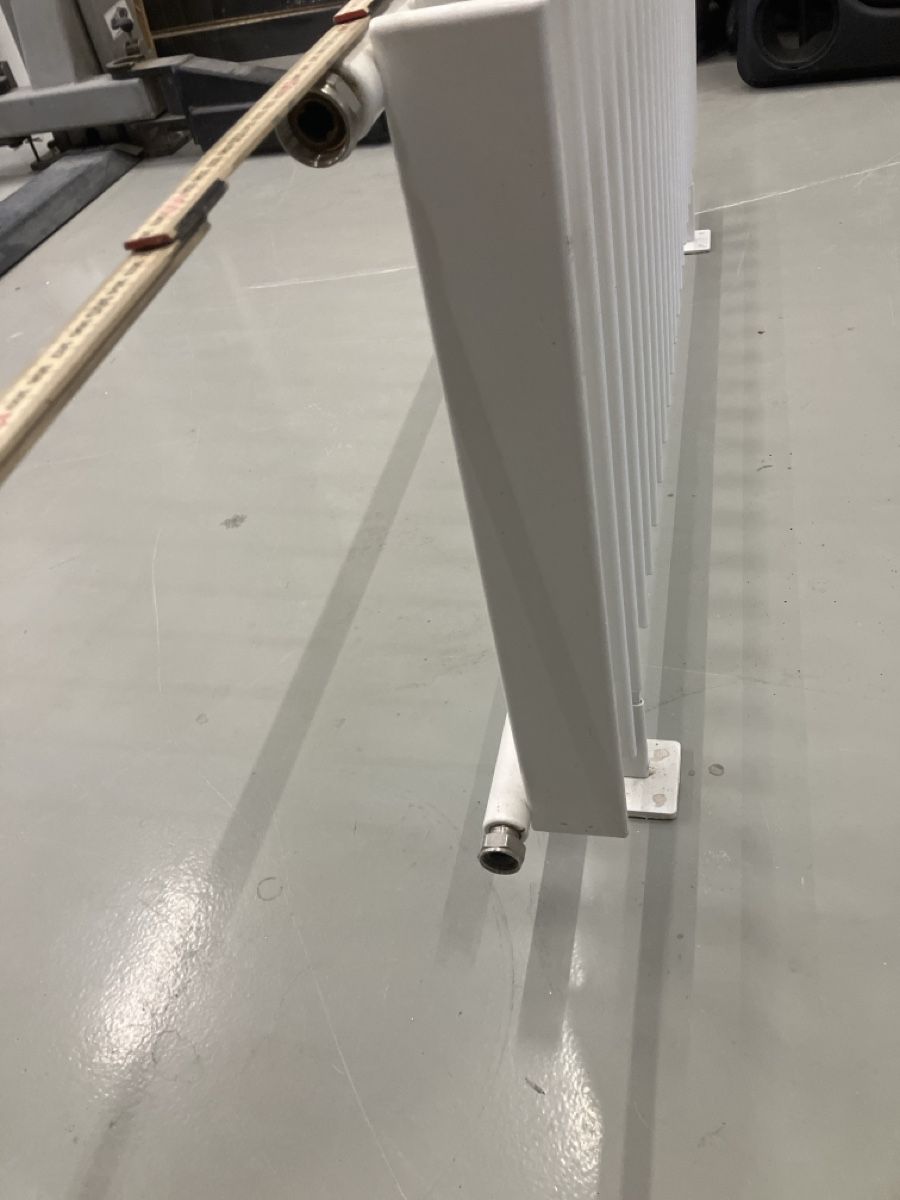 Prolux Radiatori: Heizkörper prolux 150cm – Usato da Birrwil venduto da nicole86ch 3