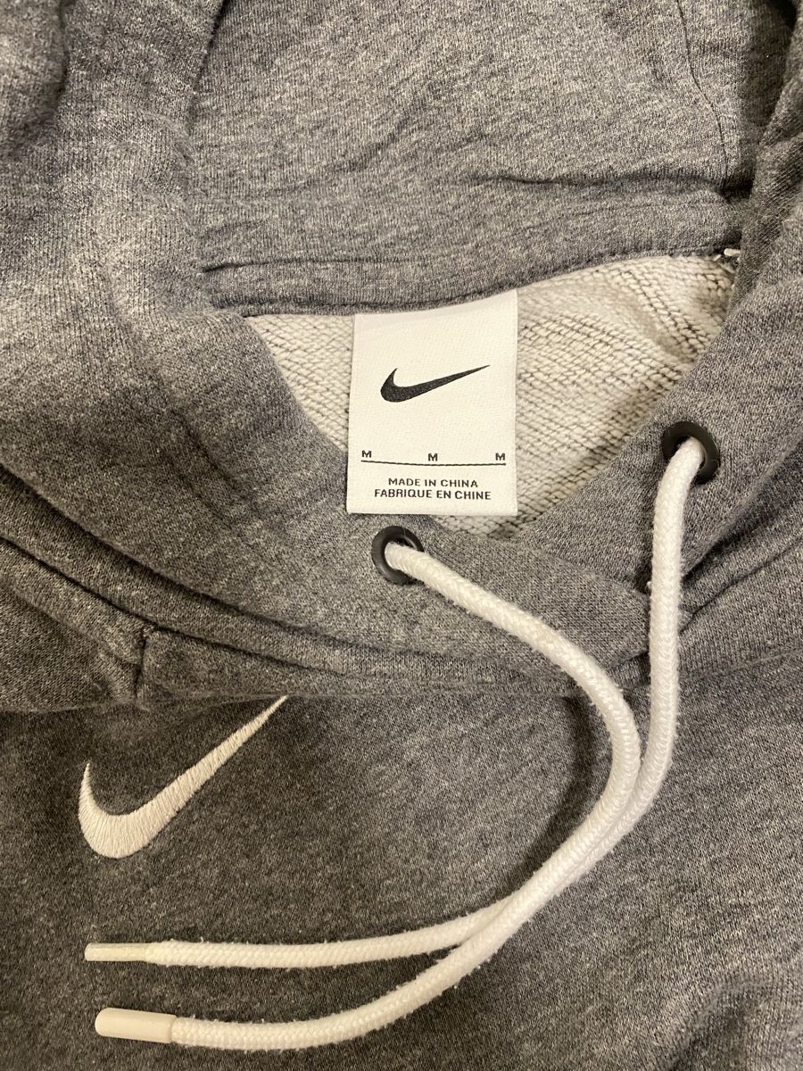 Nike Pullover & Sweatshirts: Nike Pullover grau – Gebraucht aus Basel von niki7v 2