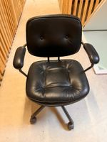 Bürostuhl schwarz