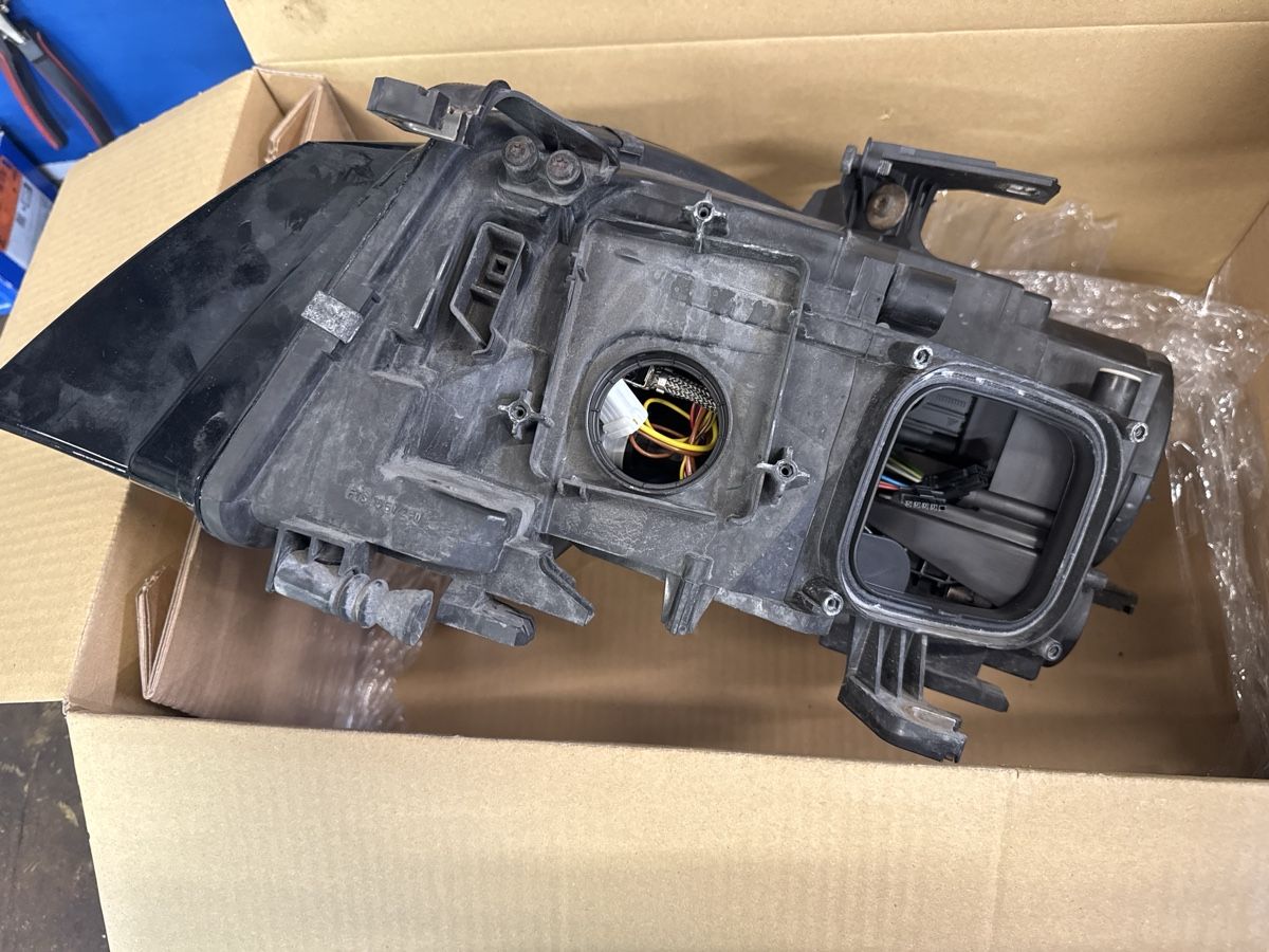 Audi Phares: Scheinwerfer Audi A4 S4 (B8) – D'occasion à Mattstetten par Janick12 1