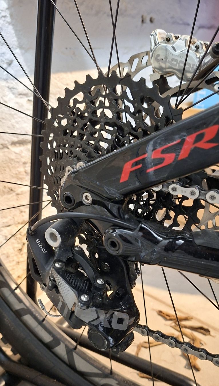 Specialized Vélos: Fully SPEZIALIZED Stumpjumper FSR – D'occasion à Salmsach par indominik 8