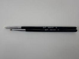 2 Sigma Makeup Brushes, Eye Liner E10 & Lip Brush L04
