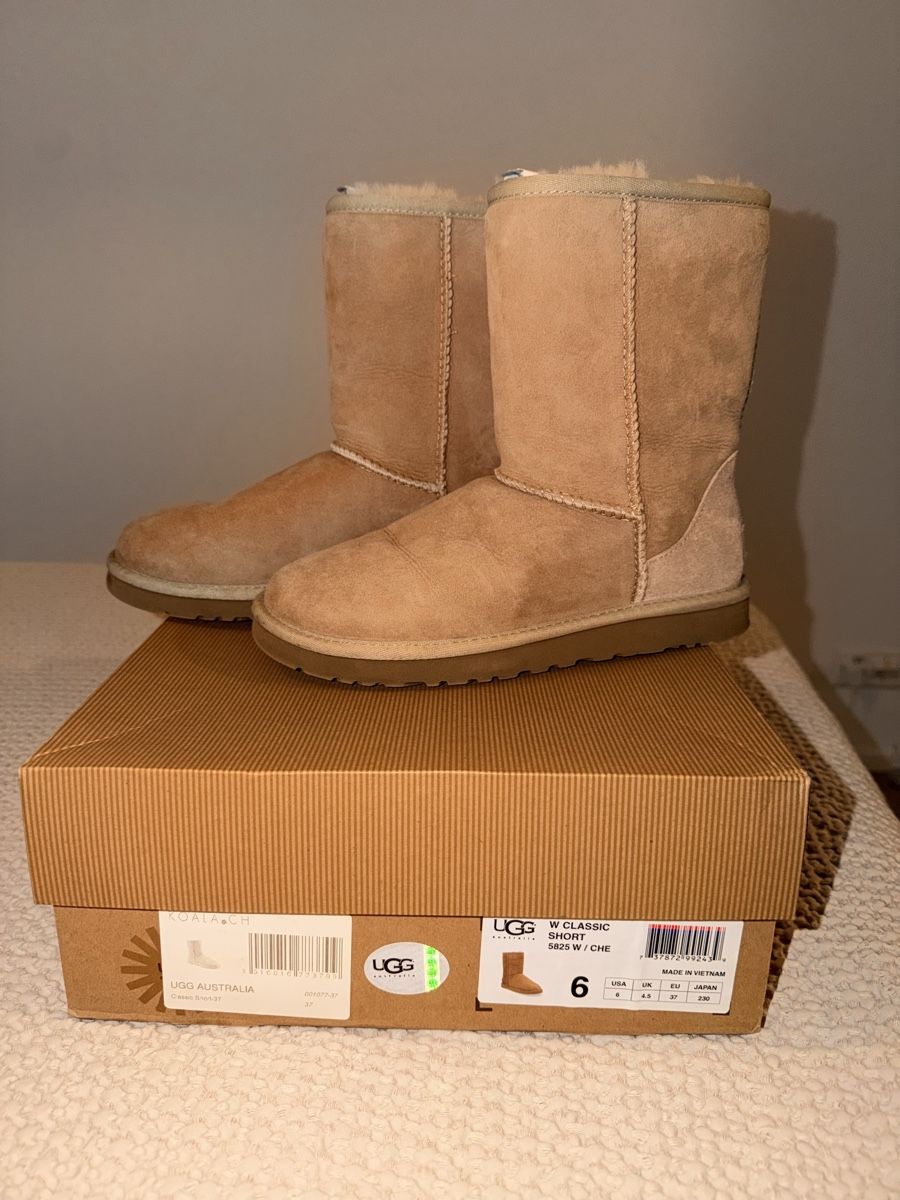 Ugg Scarpe da donna: UGG Australia Boots – Usato da Zürich venduto da stefaniecosta1 1