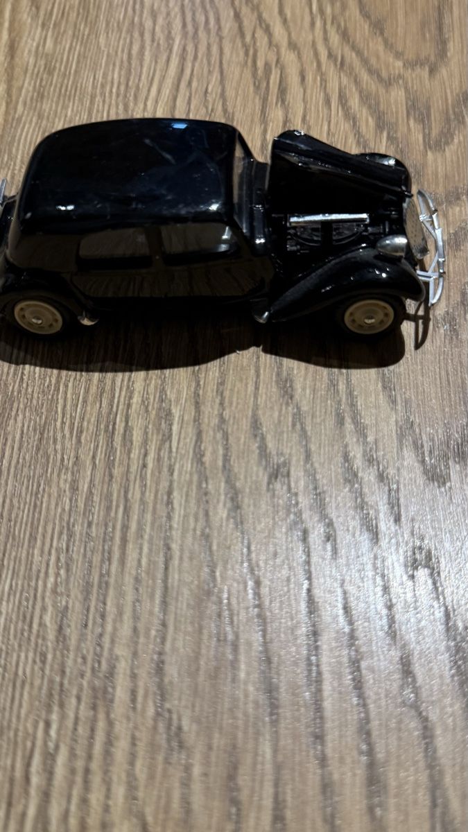 Citroën Modellini d'auto:  Citroën Traction 15 Six 15cv – Usato da Villars-sur-Glâne venduto da Mitodc2 1
