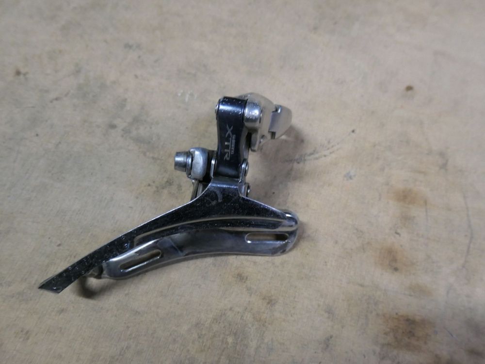 Dérailleur Avant Shimano XTR FD-M900 – Collier 28,6 Mm – Neuf (déballé)