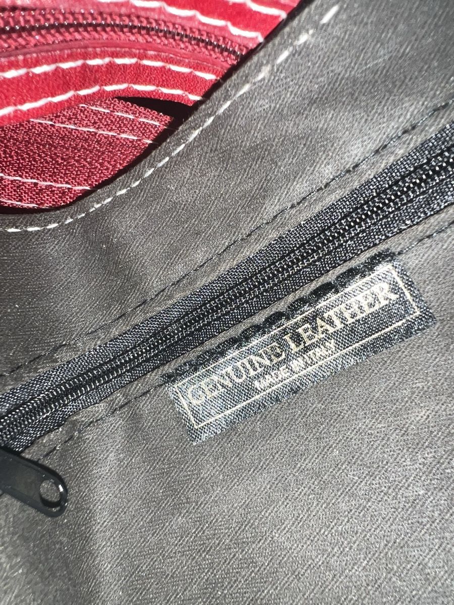 Zaini: Lederrucksack schwarz-rot – Usato da Zofingen venduto da MarcellaL 4