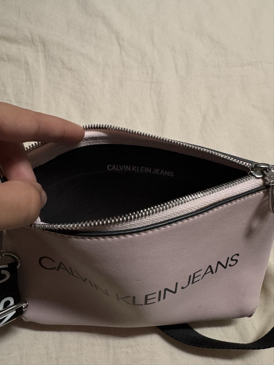 Calvin Klein Borse da donna: Calvin Klein Jeans Tasche – Usato da Sissach venduto da jameliagr 3