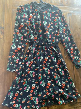 KLEID MAJE