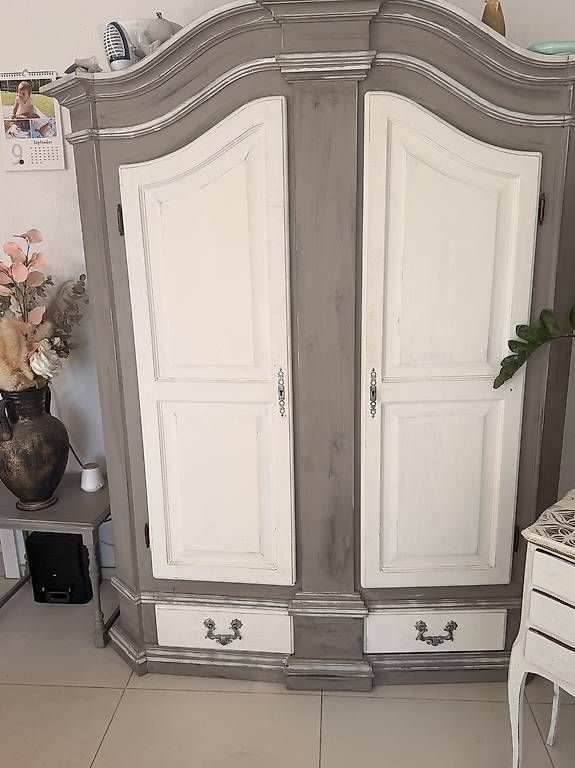 Armadi: Shabby Schrank – Usato da Opfertshofen SH venduto da pat_zk67
