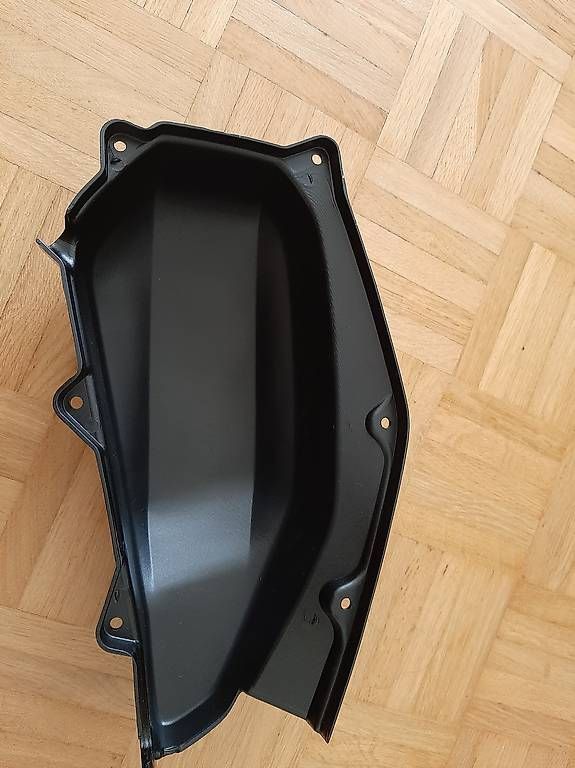 Alle Rollerersatzteile: cache filtre pcx 125 – Gebraucht aus Genève von bot_7sqv 1