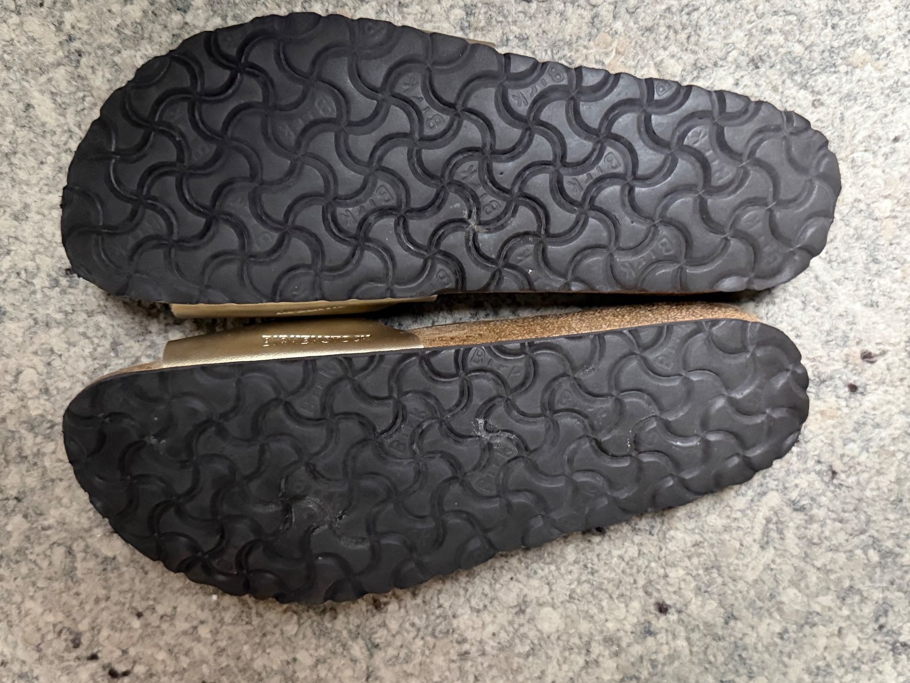 Birkenstock Chaussures femmes: Birkenstock Madrid Gold, Gr. 41 – D'occasion à Wattwil par edel88 5