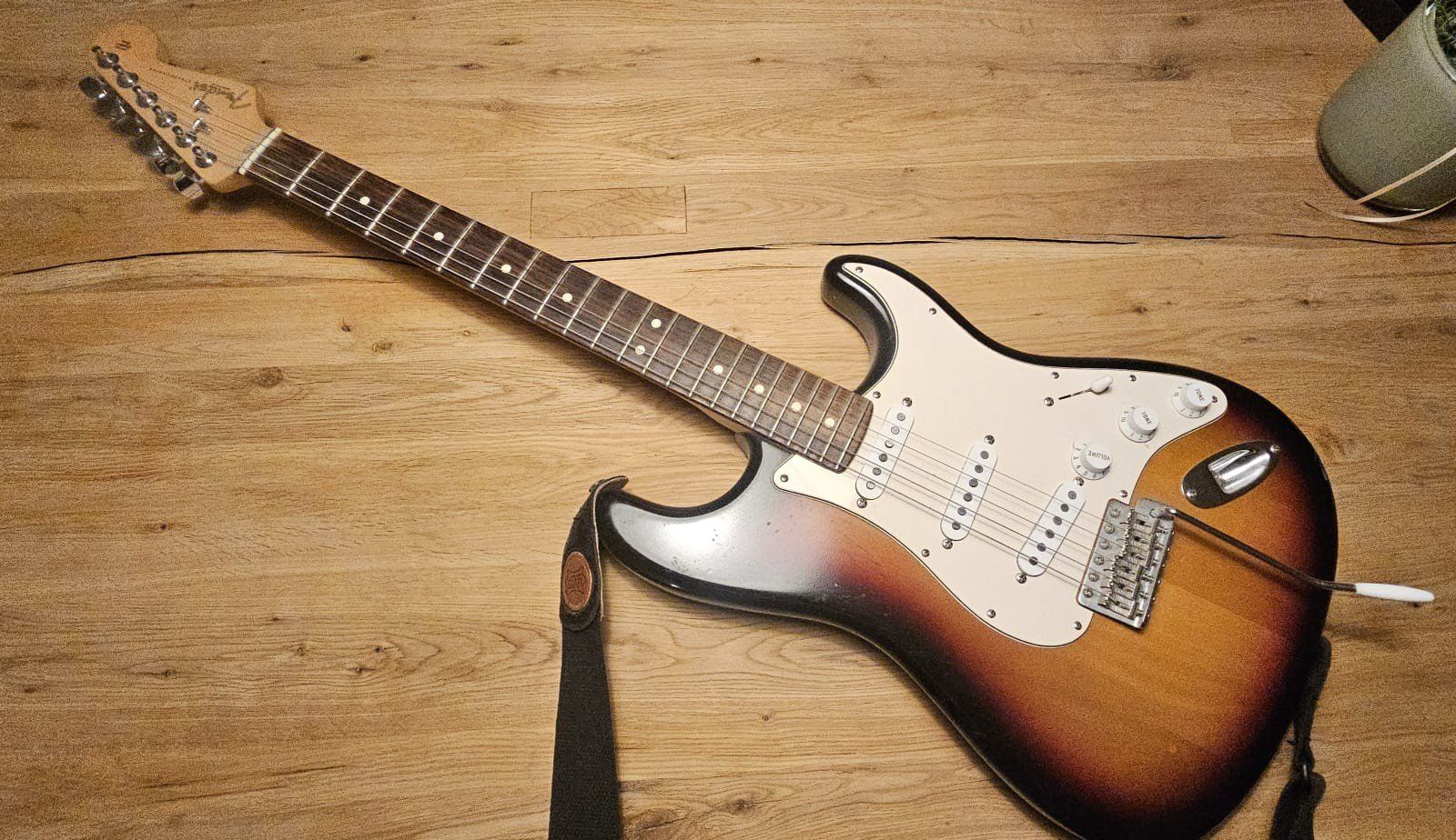 Fender Strumenti musicali: Fender Stratocaster für Beginner oder Fortgeschrittene – Usato da Bischofszell venduto da mar_7mxs 3