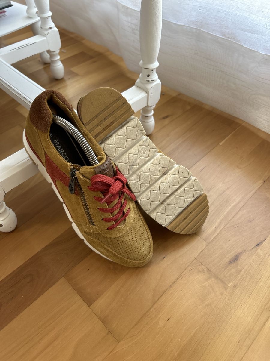 Scarpe da donna: Leder Sneaker Gr.38, Top Zustand – Usato da Kirchdorf BE venduto da Stella130 4
