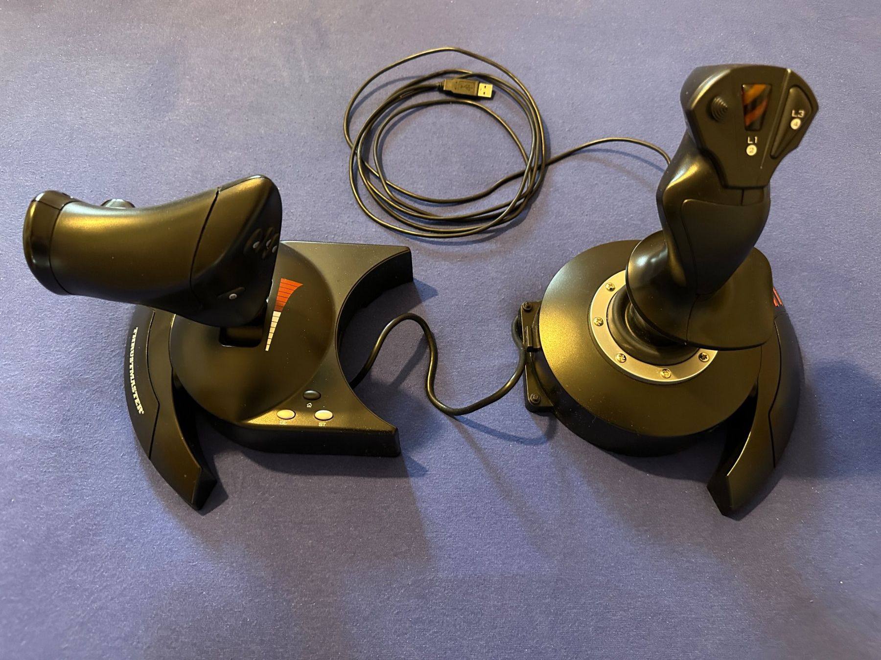 Thrustmaster Controller: Thrustmaster T.Flight HOTAS X Joystick + Schubregler – Usato da Glashütten venduto da filmfreak82 2