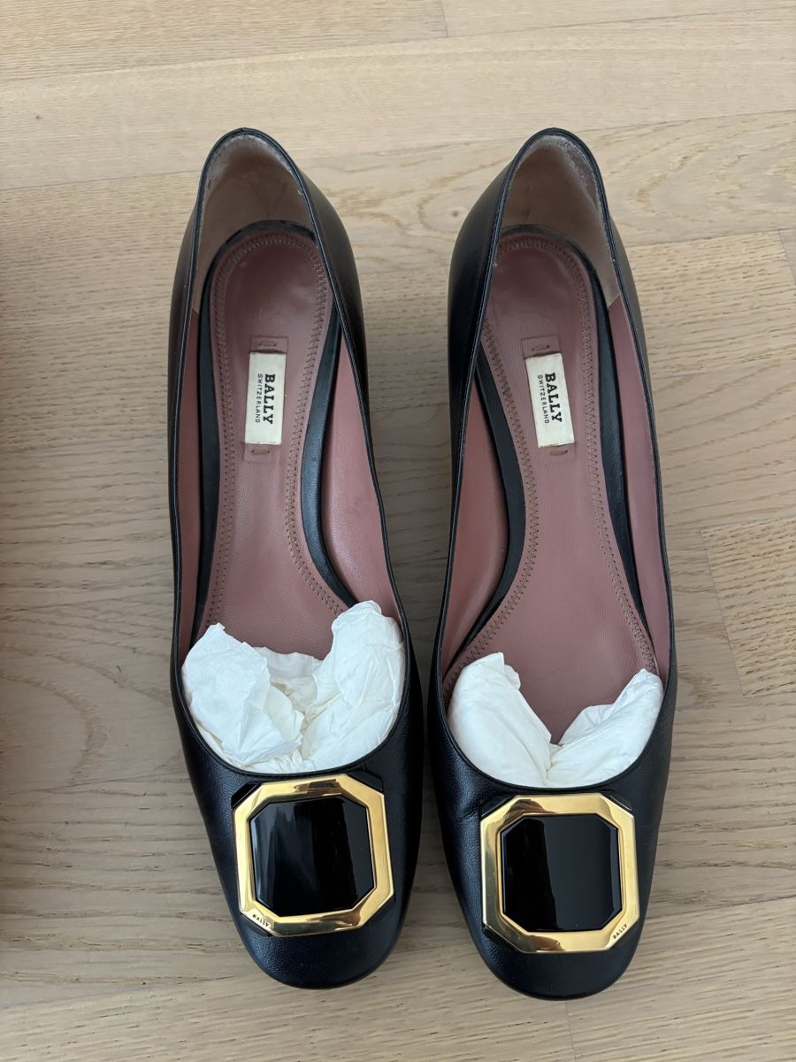 Bally Scarpe da donna: Bally Biara Pumps, schwarz in 41 – Usato da Luzern venduto da Magda1914 1