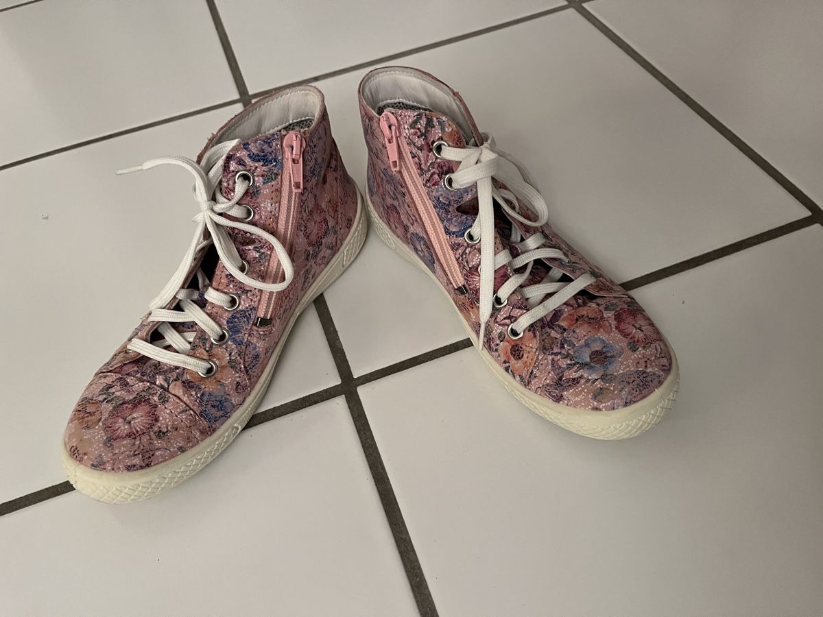 Superfit Scarpe per ragazze: Superfit Gr. 34 Mittel, Lederschuhe – Usato da Flurlingen venduto da absh 3