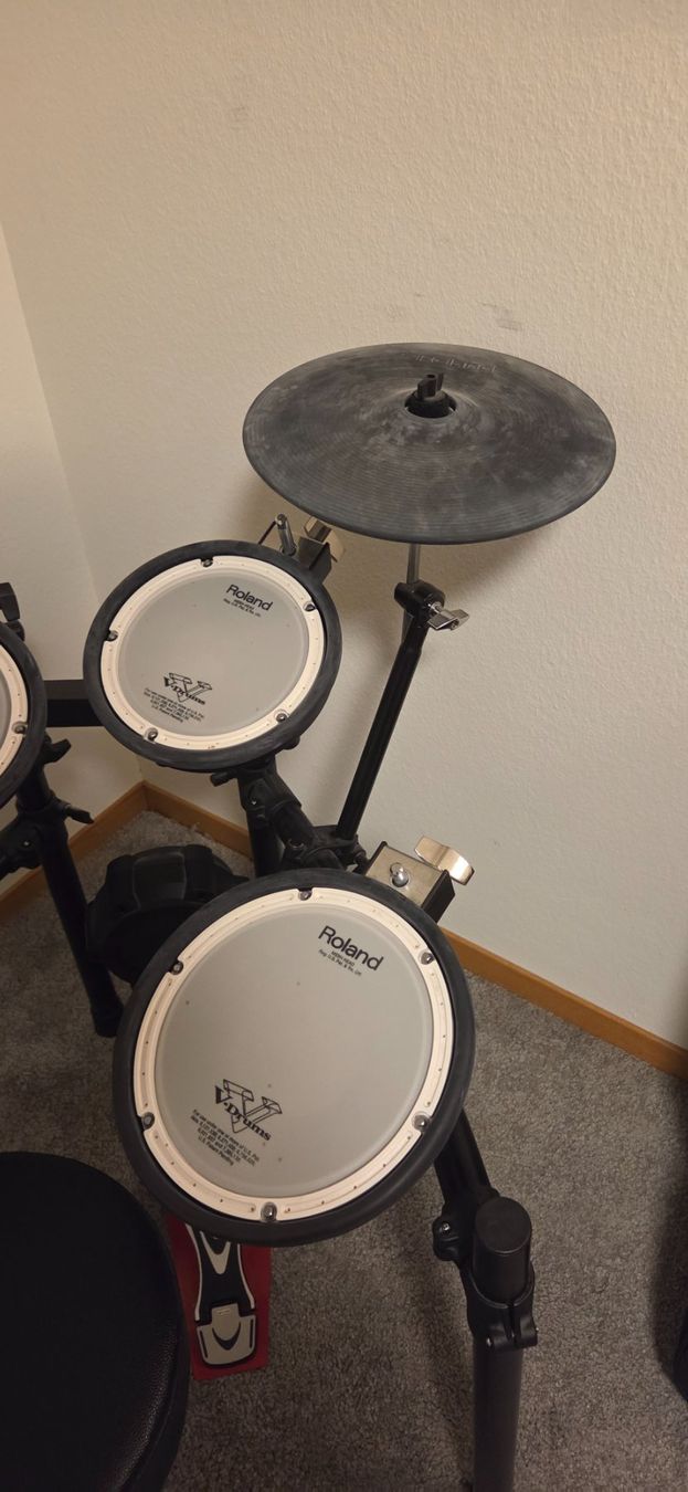 Roland Strumenti musicali: Roland TD-11 E-Drum Set – Usato da Kaiseraugst venduto da Ruff_y 3