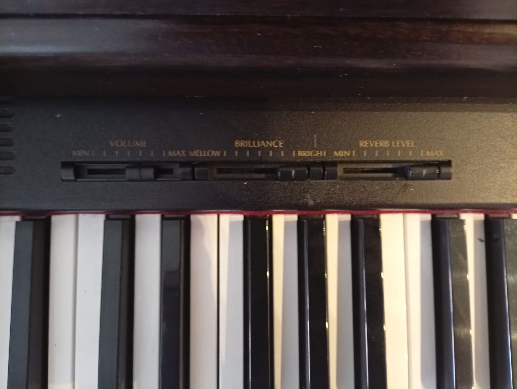 Strumenti musicali: Digital Piano Denon EP-5500, Gebrauchsspuren. – Usato da Wynau venduto da jolimeela 6