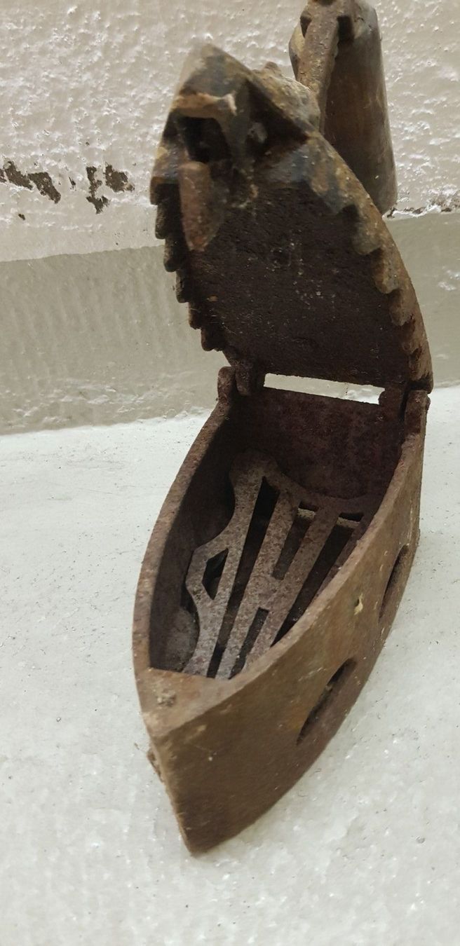Bügeleisen: Bügel-Eisen Antik – Gebraucht aus Schaffhausen von beny06 1