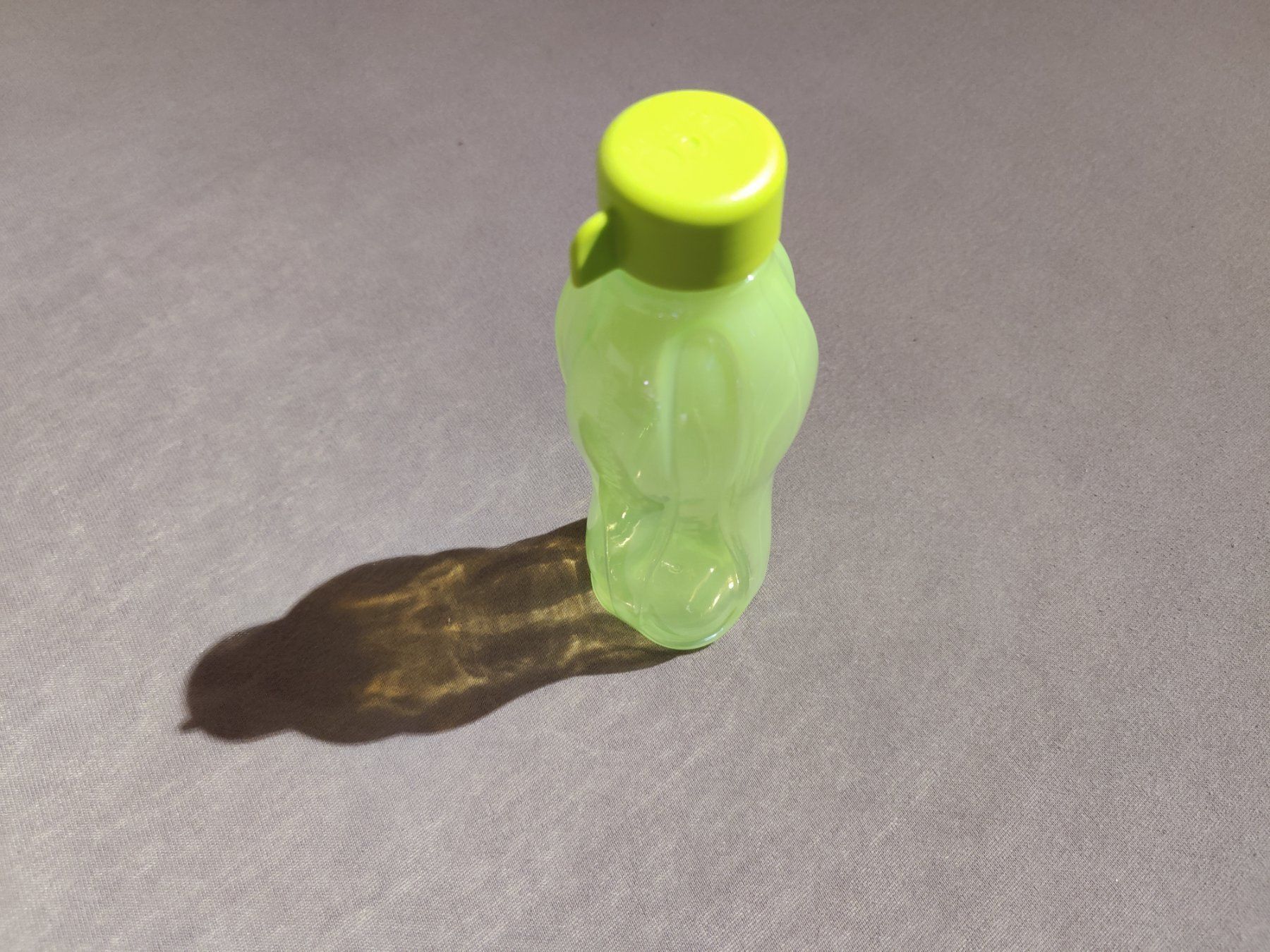 Tupperware Trinkflaschen & Thermosflaschen: Tupperware - Eco Trinkflasche (500ml) – Neu und originalverpackt aus Langnau am Albis von rdenzel 1