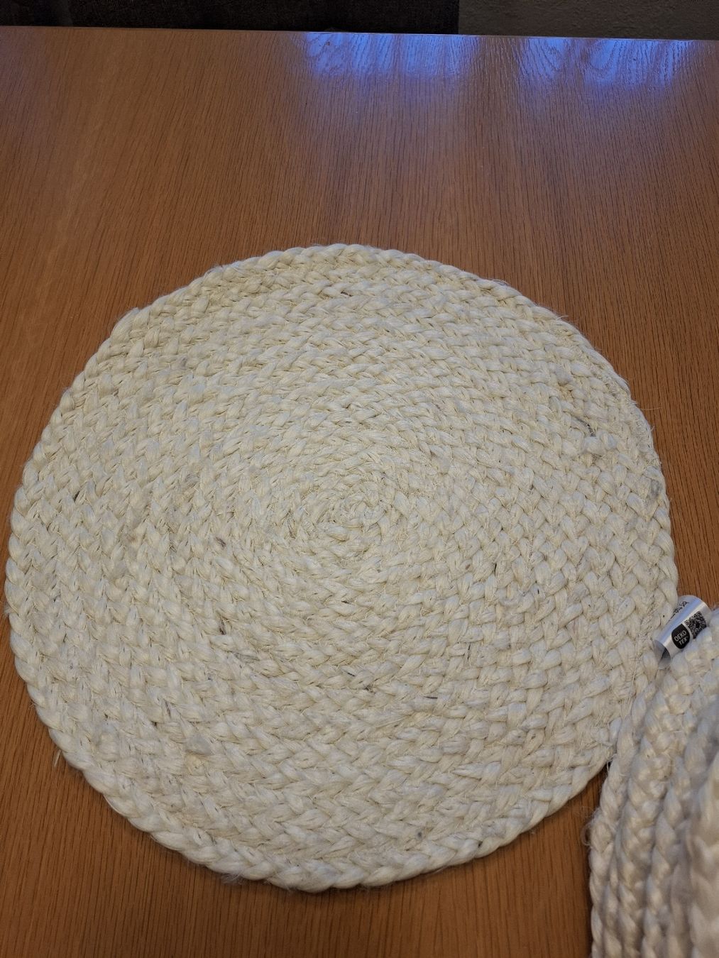 Set de table et chaises: Tischset aus Jute – Neuf (Voir description) à Bauma par sternlii24