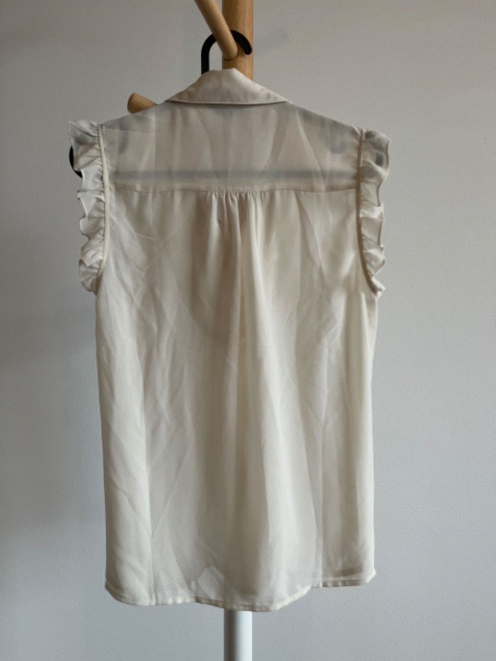 Blusen: Beige ärmellose Bluse 36 – Neu (gemäss Beschreibung) aus Zürich von car_cr6w 1