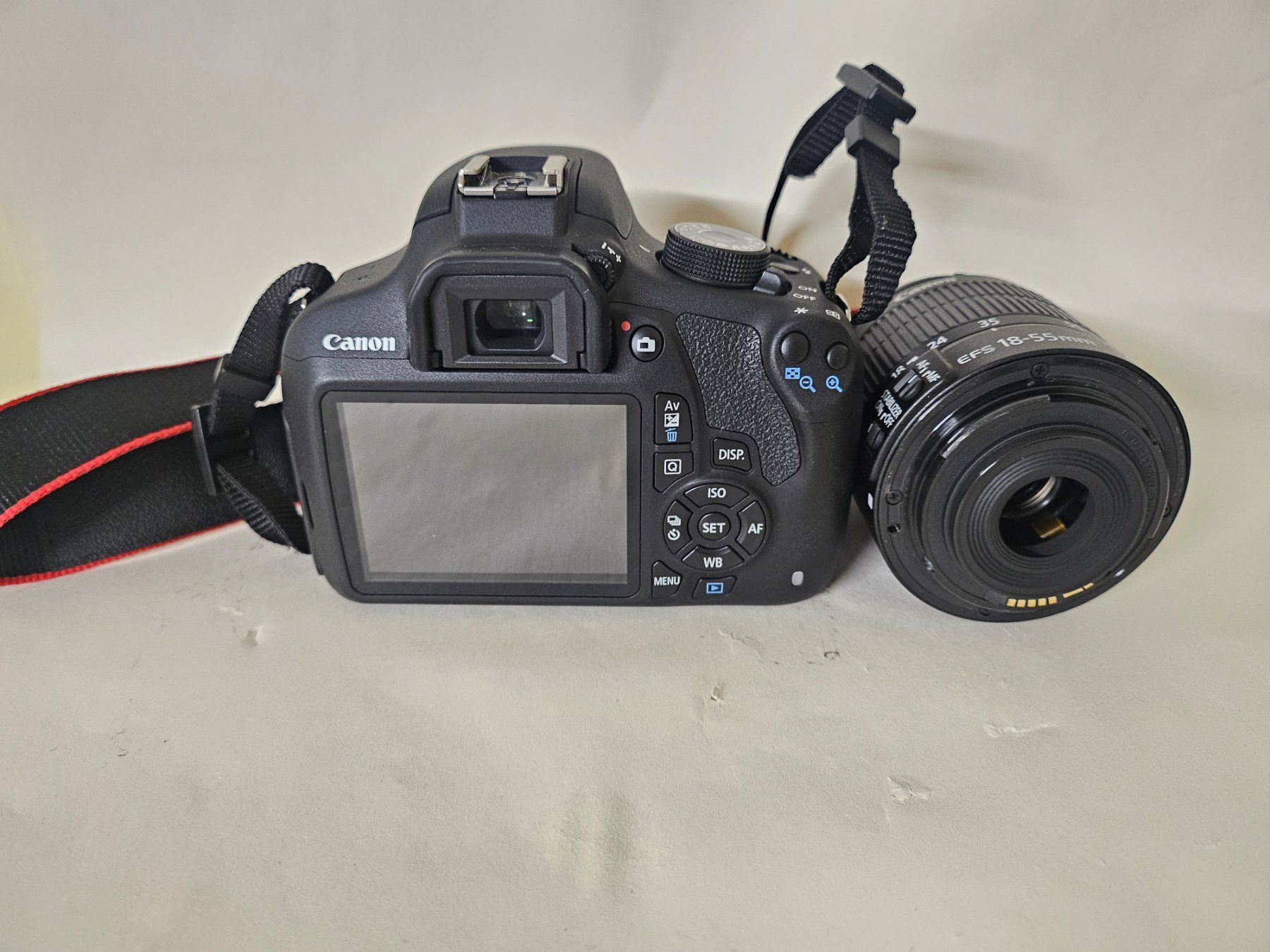 Canon Kamera: Canon 1200d – Gebraucht aus Grosswangen von Telepathy 2