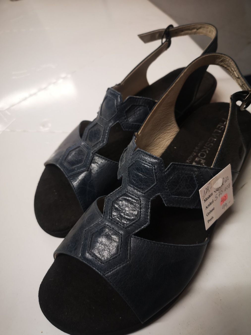 Helvesko Damenschuhe: Helvesko – Neu und originalverpackt aus Möhlin von Highwaytom 2