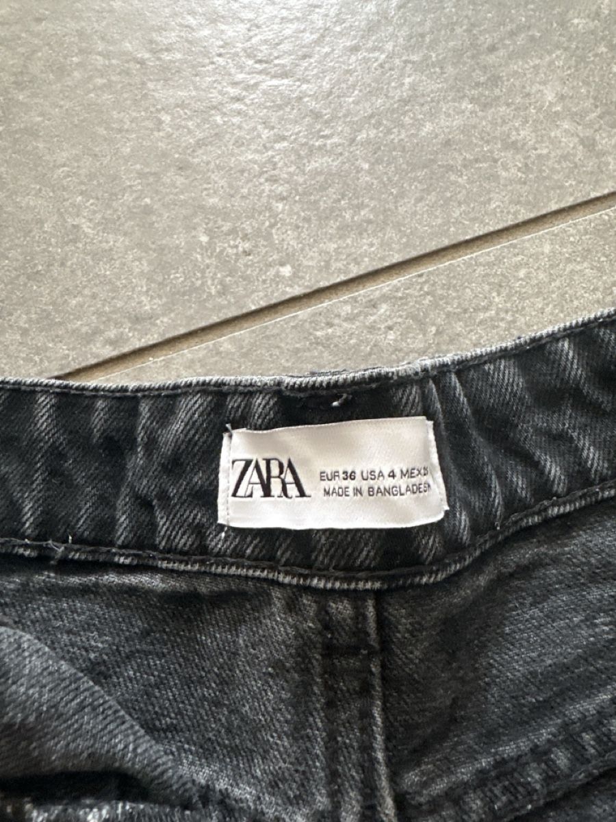Zara Jeans: Shorts Zara, 36 – Nuovo (secondo la descrizione) da Thônex venduto da ann_vb9b 1