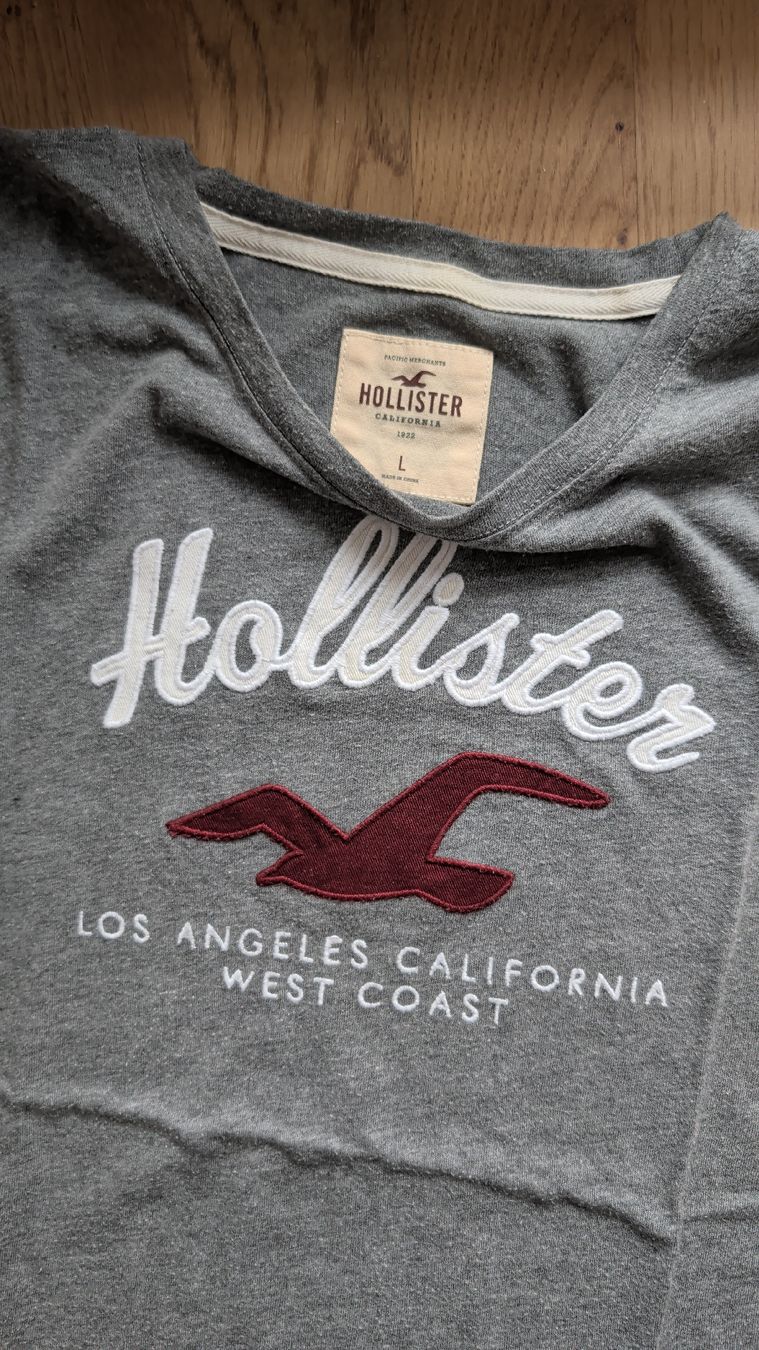 T-Shirt Hollister grau mit Logo Grösse L (Gebraucht) in Unterägeri für ...