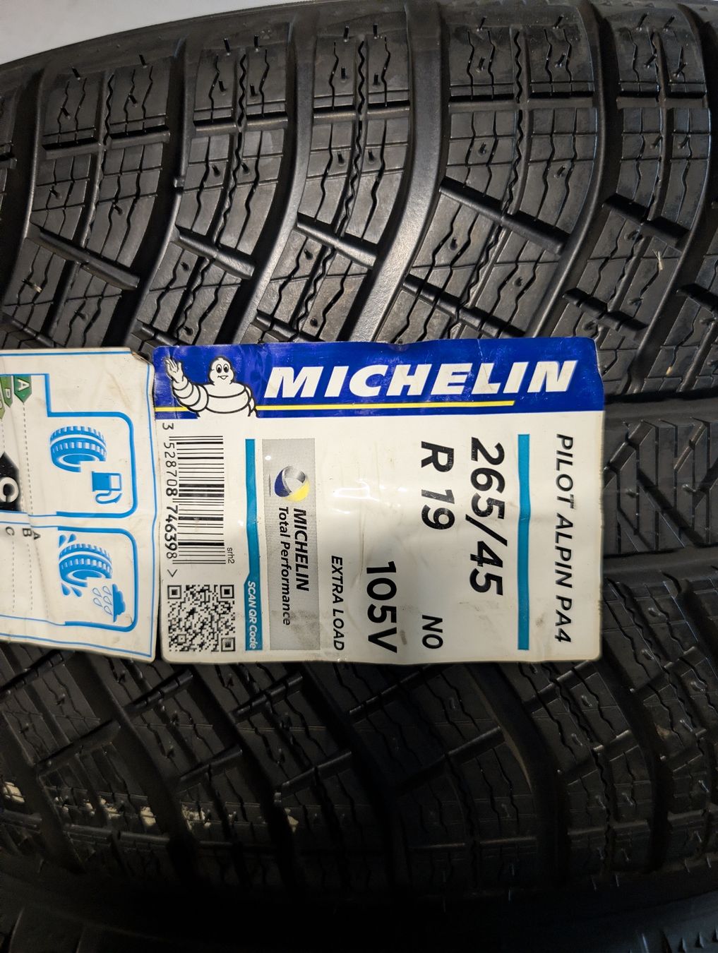 Michelin Pneus & Roues: Winterreifen  – Neuf avec emballage d'origine à Dürrenäsch par Pneu-Idris 2
