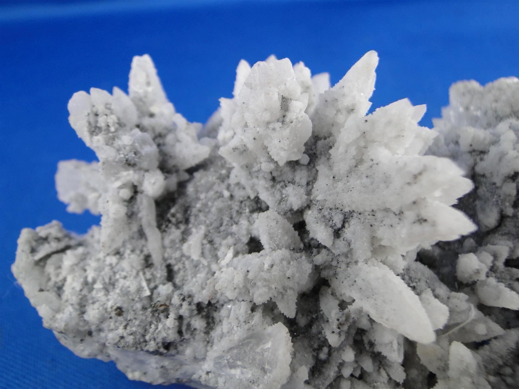 Mineralien & Heilsteine: Bergkristall mit Dolomit – Gebraucht aus Schinznach Bad von Demerald 1