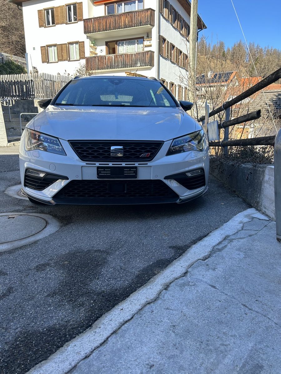 Seat Automobili: Seat leon cupra st 370 – Usato da Präz venduto da Racer.98