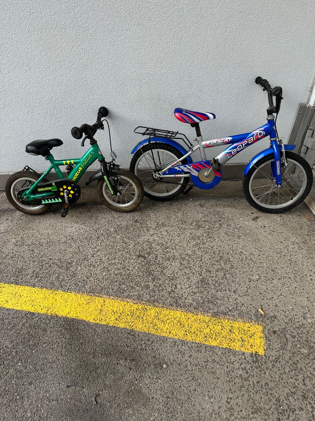 Leopard Vélos: Zwei kindervelo – D'occasion à Zug par uri_z6fm