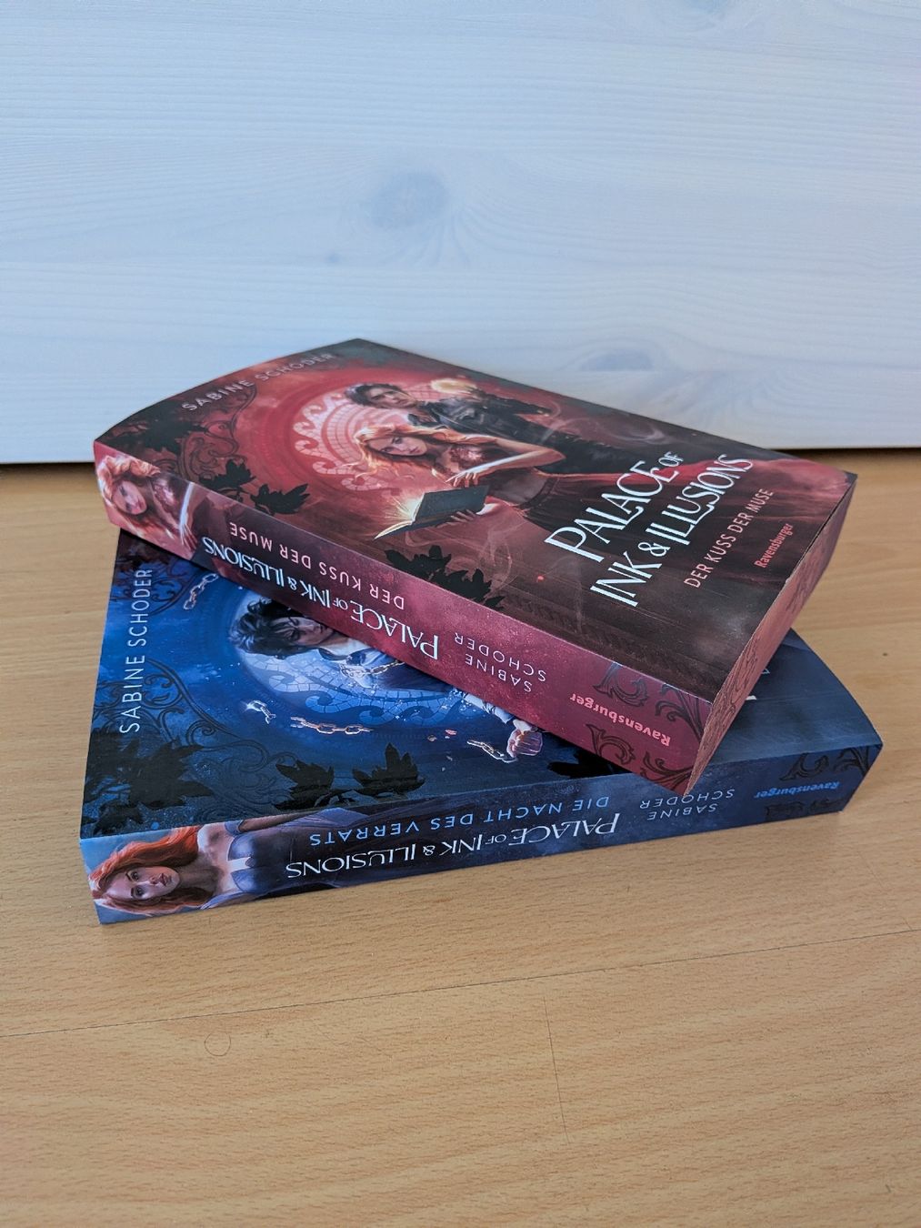 Libri: Sabine Schoder: Palace of Ink & Illusions, Band 1+2 – Nuovo (secondo la descrizione) da Luzern venduto da angii.meier 1