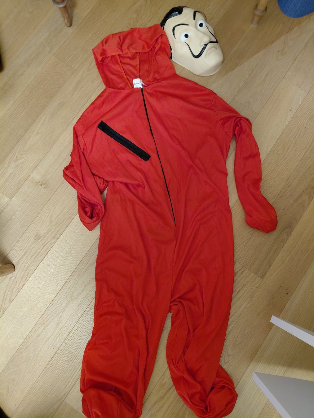 Costumi: Money Heist Kostüm M/L – Usato da Teufen AR venduto da JanineSG