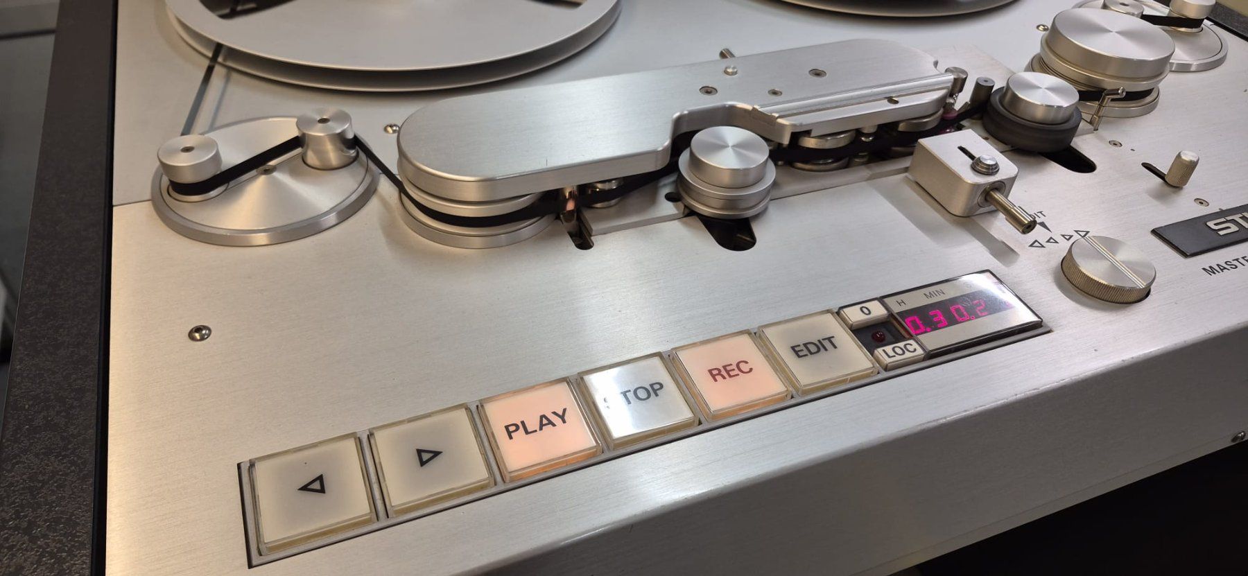 Studer Apparecchi a nastro: STUDER A80R Mastermaschine mit VU Meter Bridge... – Usato da Lohn-Ammannsegg venduto da Techtrading-GmbH 6