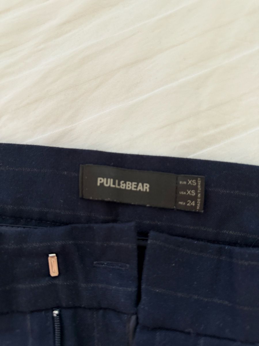 Pull&Bear Hosen: Pull&Bear Hose, Dunkelblau, Gr. XS, Top Zustand! – Gebraucht aus Volketswil von habibeoez 2