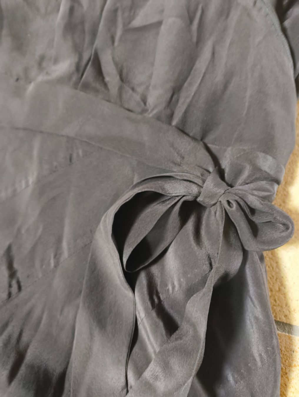 Hugo Boss Vestiti: Hugo Boss Kleid 100% Seide – Usato da Stein am Rhein venduto da DaOhana 2