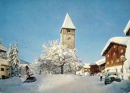 KLOSTERS St. Jakobskirche altes Rathaus, Auto