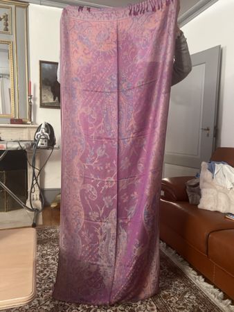 1 foulard 200 x 80 cm selon photo